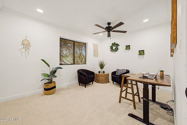 2334 E GELDING Drive, Phoenix, AZ 85022