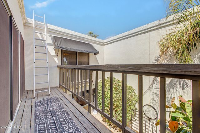 2334 E GELDING Drive, Phoenix, AZ 85022
