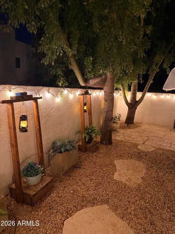 2334 E GELDING Drive, Phoenix, AZ 85022