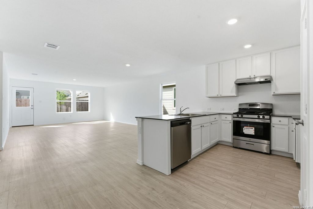 7638 Nessie, San Antonio, TX 78227