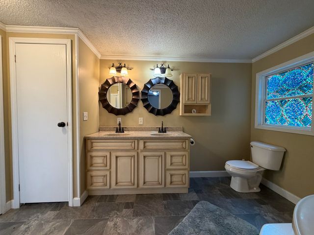 1290 Bacon Creek Road, Corbin, KY 40701
