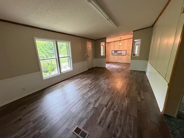 1290 Bacon Creek Road, Corbin, KY 40701