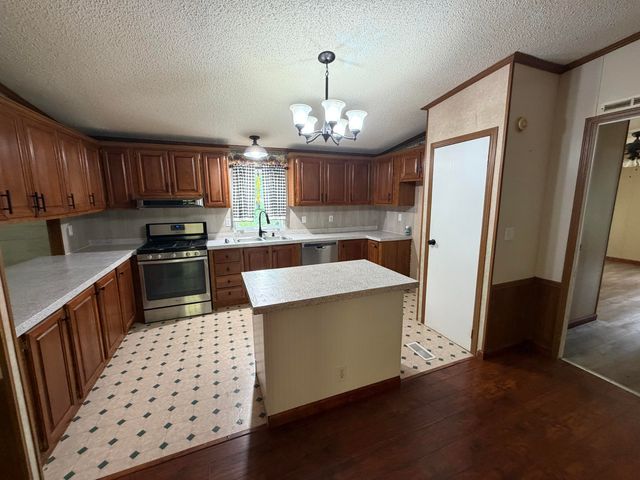 1290 Bacon Creek Road, Corbin, KY 40701