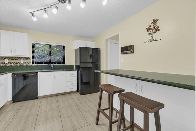 11709 Melaleuca Way, Cooper City, FL 33026