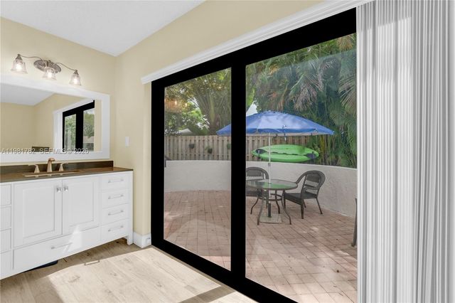 11709 Melaleuca Way, Cooper City, FL 33026