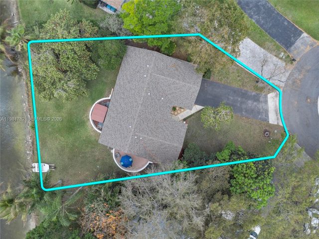 11709 Melaleuca Way, Cooper City, FL 33026