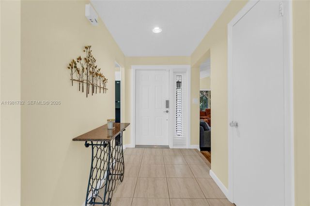 11709 Melaleuca Way, Cooper City, FL 33026