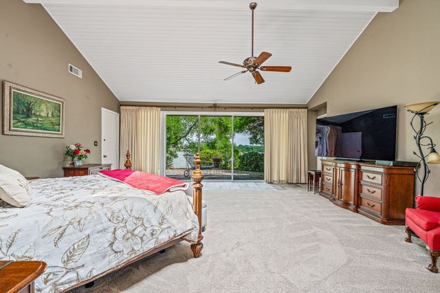 1517 Lakeview Court, Granbury, TX 76048