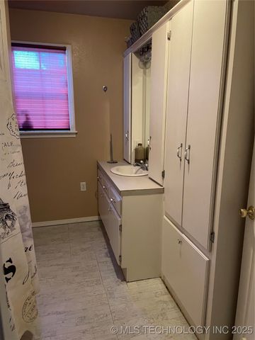 2945 Sun Set Road, Mannford, OK 74044