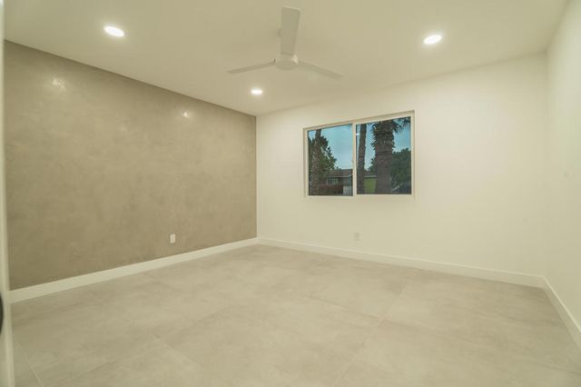 2139 N Deborah Road, Palm Springs, CA 92262