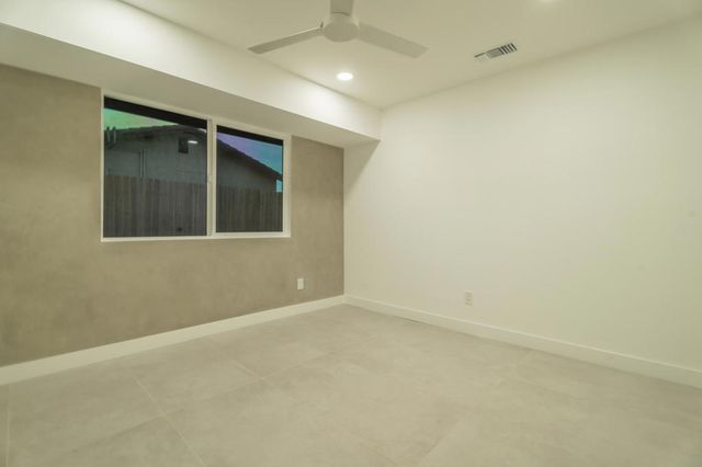 2139 N Deborah Road, Palm Springs, CA 92262