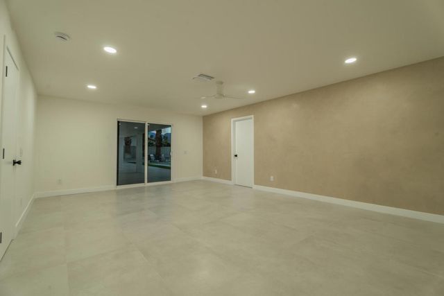 2139 N Deborah Road, Palm Springs, CA 92262