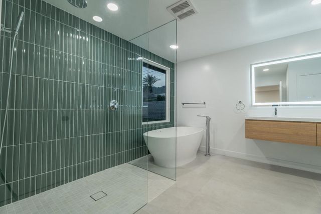 2139 N Deborah Road, Palm Springs, CA 92262