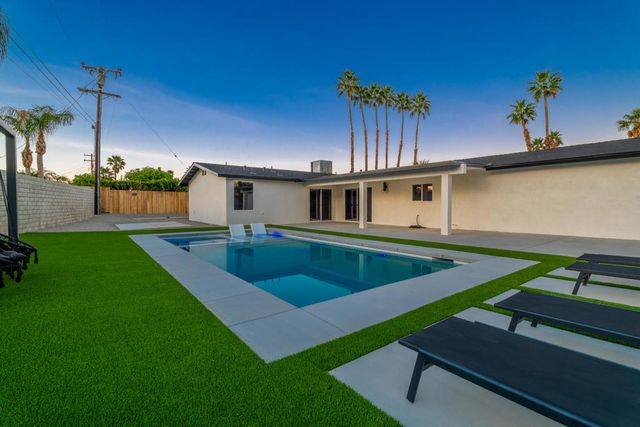 2139 N Deborah Road, Palm Springs, CA 92262