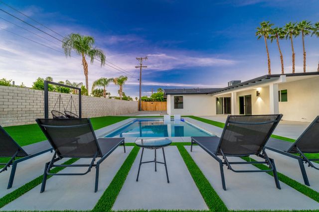2139 N Deborah Road, Palm Springs, CA 92262