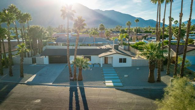 2139 N Deborah Road, Palm Springs, CA 92262