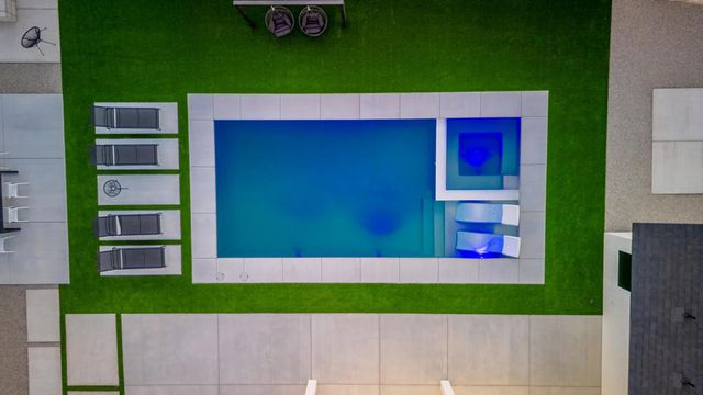 2139 N Deborah Road, Palm Springs, CA 92262