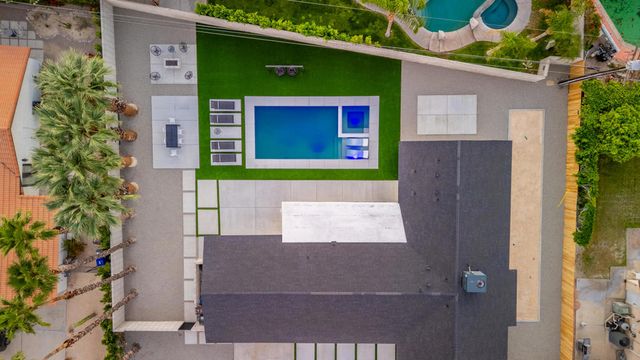 2139 N Deborah Road, Palm Springs, CA 92262