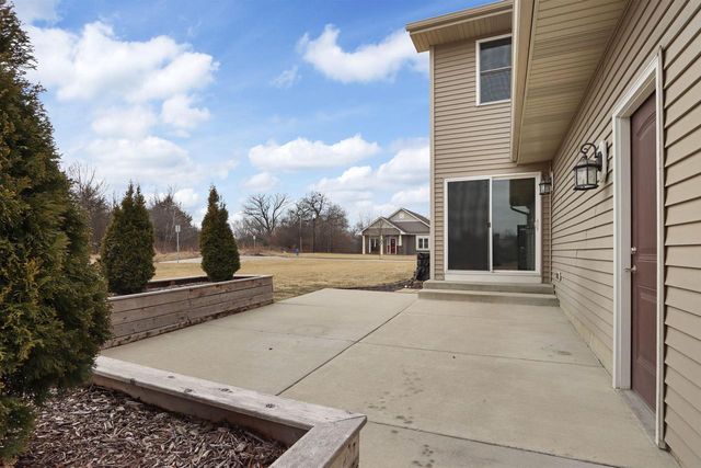 1172 Springbrook DRIVE, Burlington, WI 53105