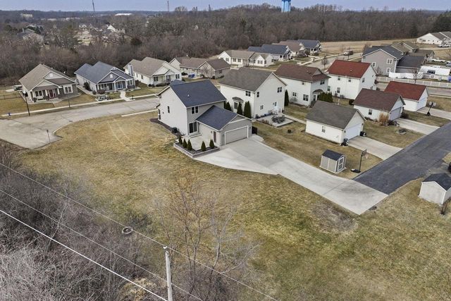 1172 Springbrook DRIVE, Burlington, WI 53105