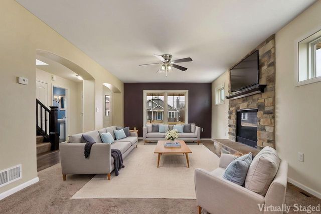 1172 Springbrook DRIVE, Burlington, WI 53105