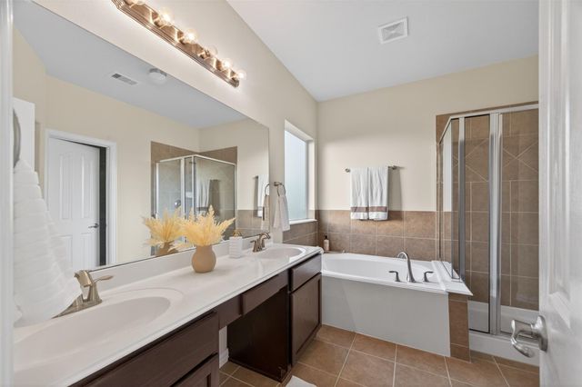 873 Grassy Knoll Trail, La Marque, TX 77568