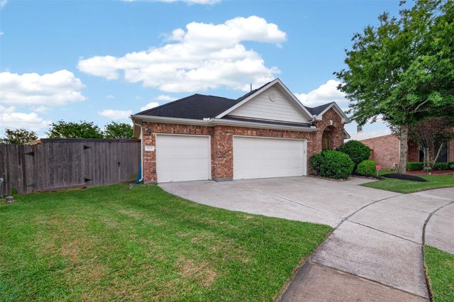 873 Grassy Knoll Trail, La Marque, TX 77568