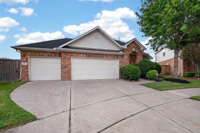 873 Grassy Knoll Trail, La Marque, TX 77568