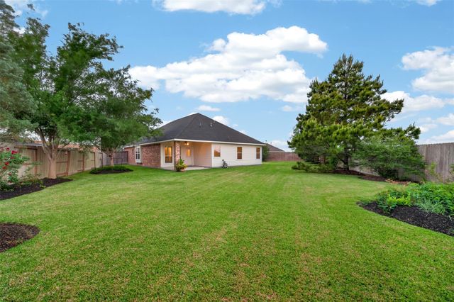 873 Grassy Knoll Trail, La Marque, TX 77568