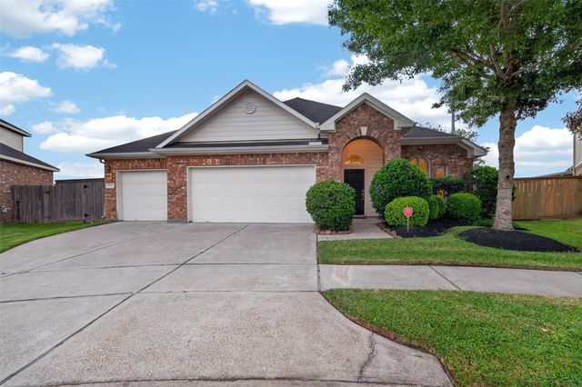 873 Grassy Knoll Trail, La Marque, TX 77568