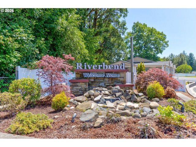 13900 Se HIGHWAY 212 185, Clackamas, OR 97015