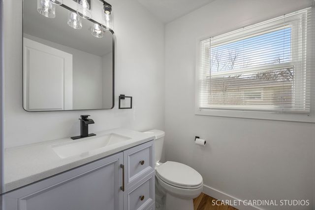 1300 S Wayside Drive, Villa Park, IL 60181