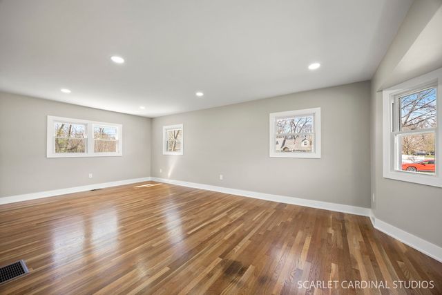 1300 S Wayside Drive, Villa Park, IL 60181