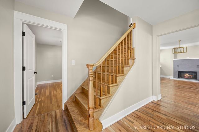 1300 S Wayside Drive, Villa Park, IL 60181