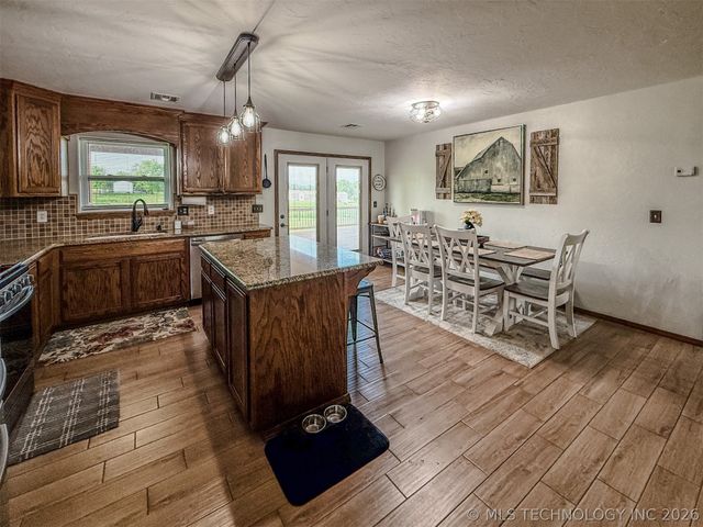 25101 Highway 82, Park Hill, OK 74451