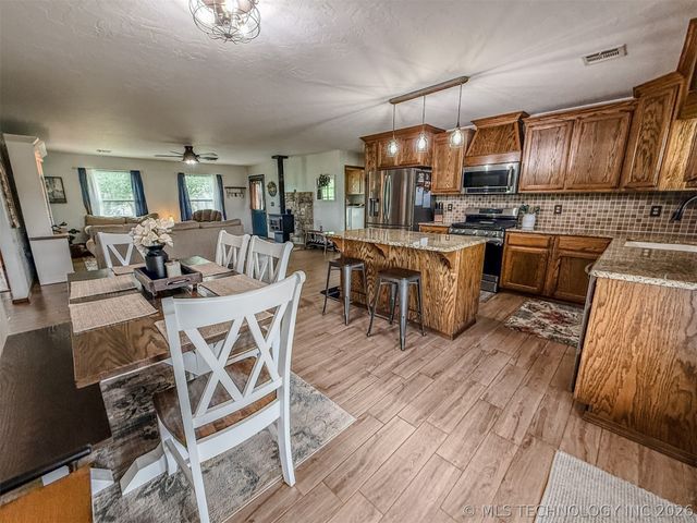 25101 Highway 82, Park Hill, OK 74451