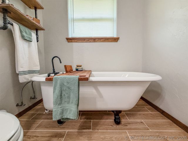 25101 Highway 82, Park Hill, OK 74451