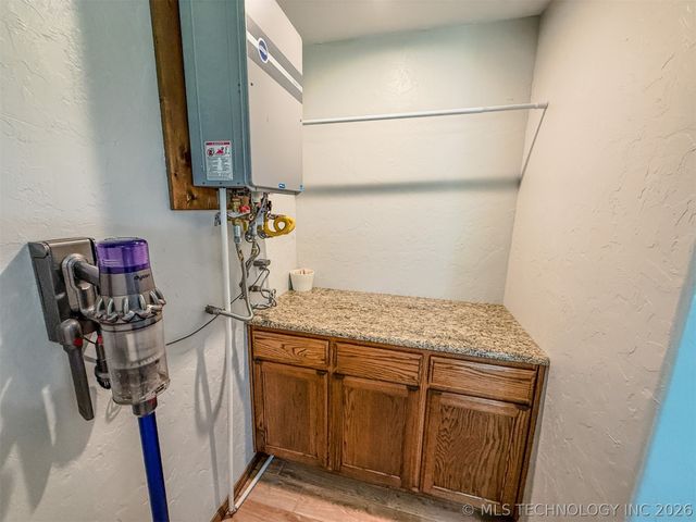 25101 Highway 82, Park Hill, OK 74451