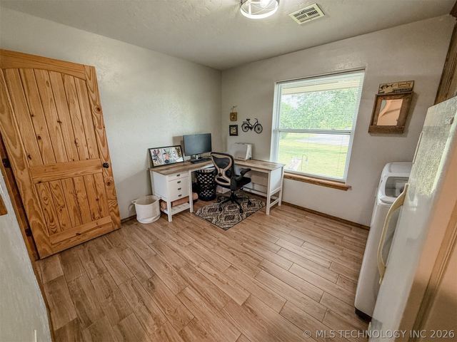 25101 Highway 82, Park Hill, OK 74451