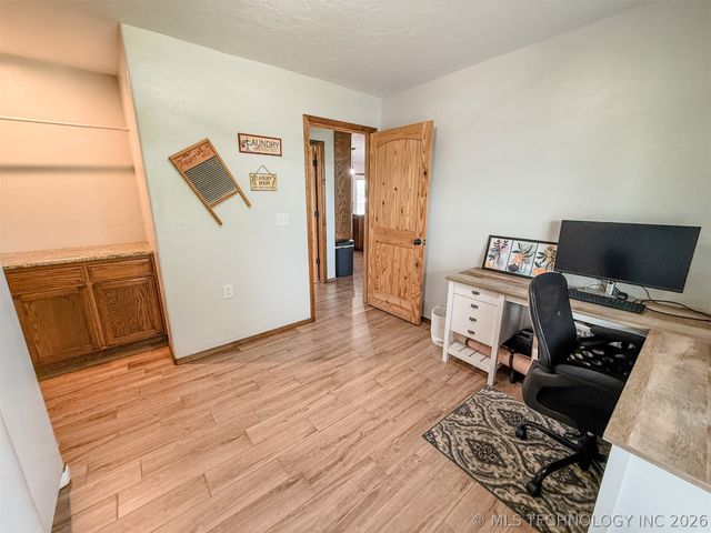 25101 Highway 82, Park Hill, OK 74451