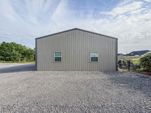 25101 Highway 82, Park Hill, OK 74451