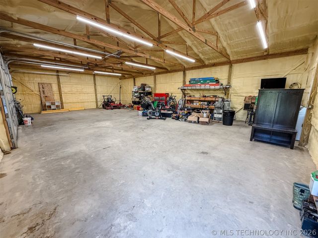 25101 Highway 82, Park Hill, OK 74451