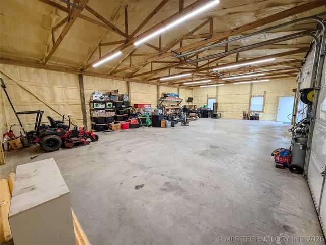 25101 Highway 82, Park Hill, OK 74451