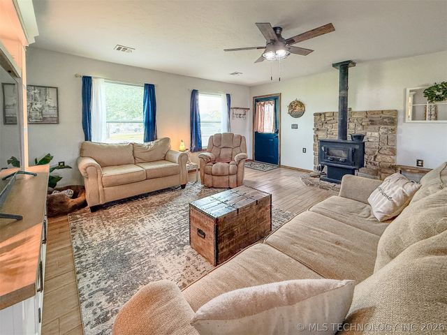 25101 Highway 82, Park Hill, OK 74451