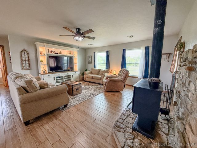 25101 Highway 82, Park Hill, OK 74451