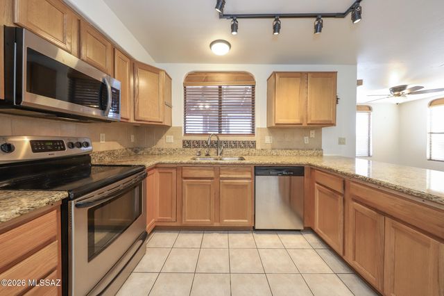 470 W Rio Flojo, Green Valley, AZ 85614