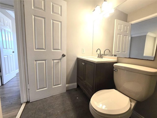 914 SW 8TH AVENUE 57, Gainesville, FL 32601