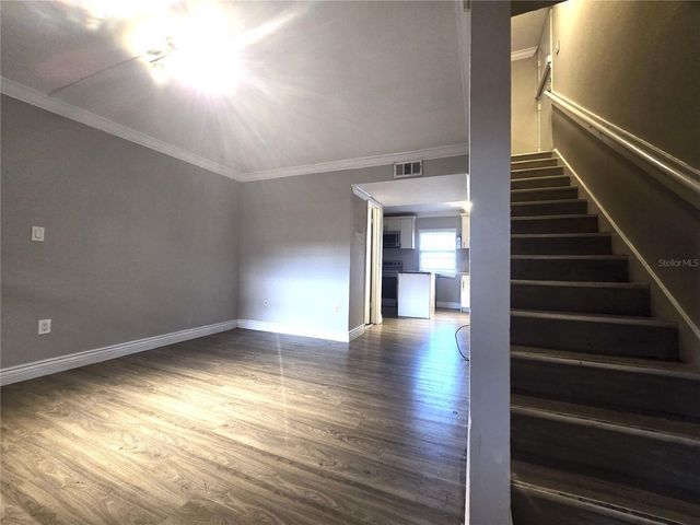 914 SW 8TH AVENUE 57, Gainesville, FL 32601