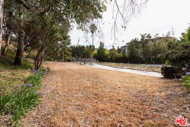 722 Patterson Place, Pacific Palisades, CA 90272