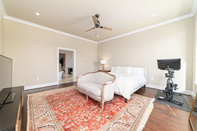 2221 Welch Street 201, Houston, TX 77019